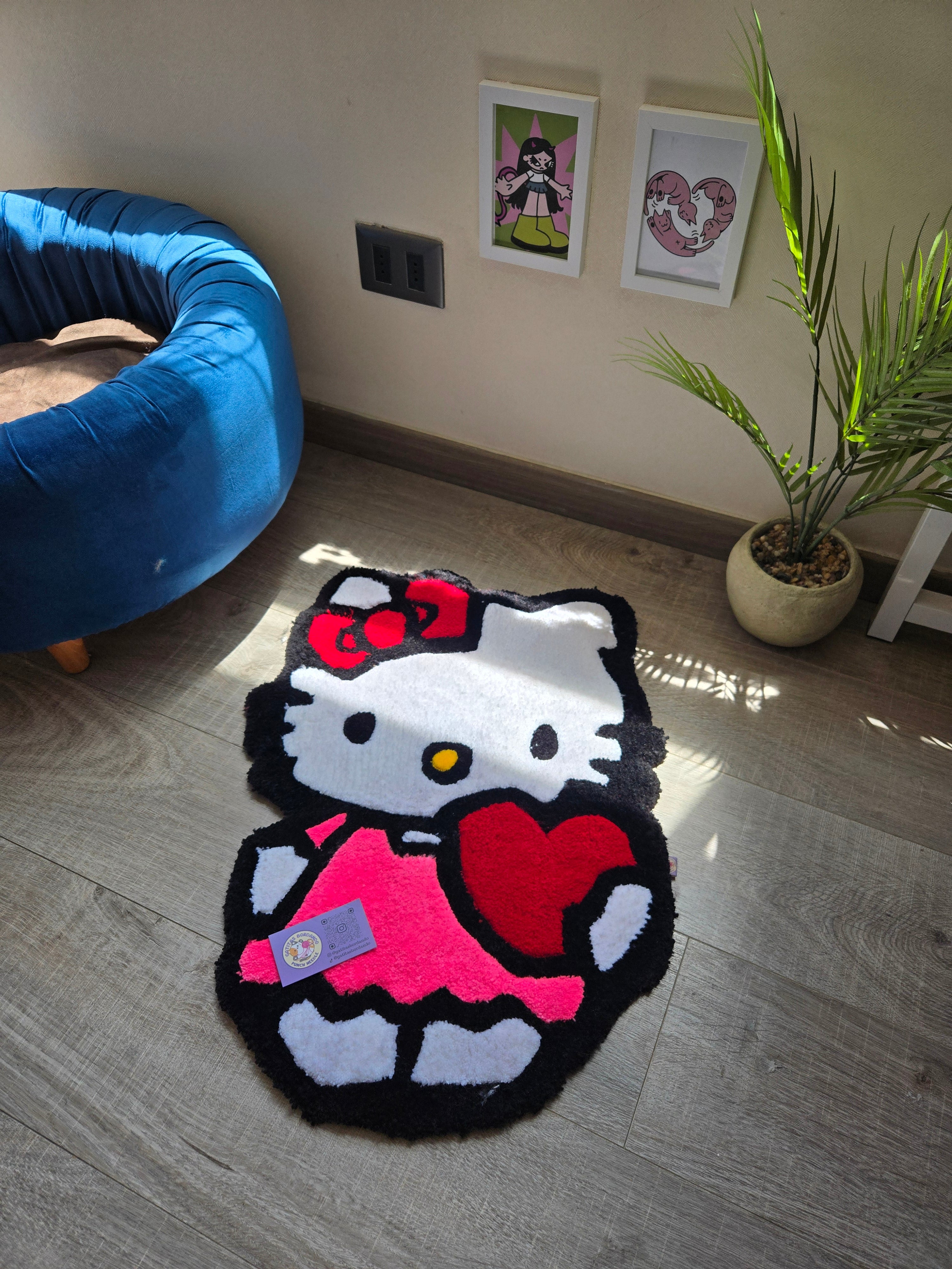 Alfombra hello kitty corazon